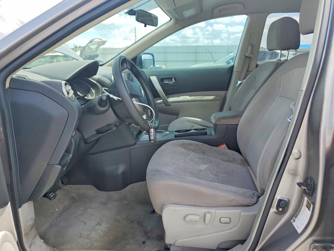 2011 NISSAN ROGUE S photo 13