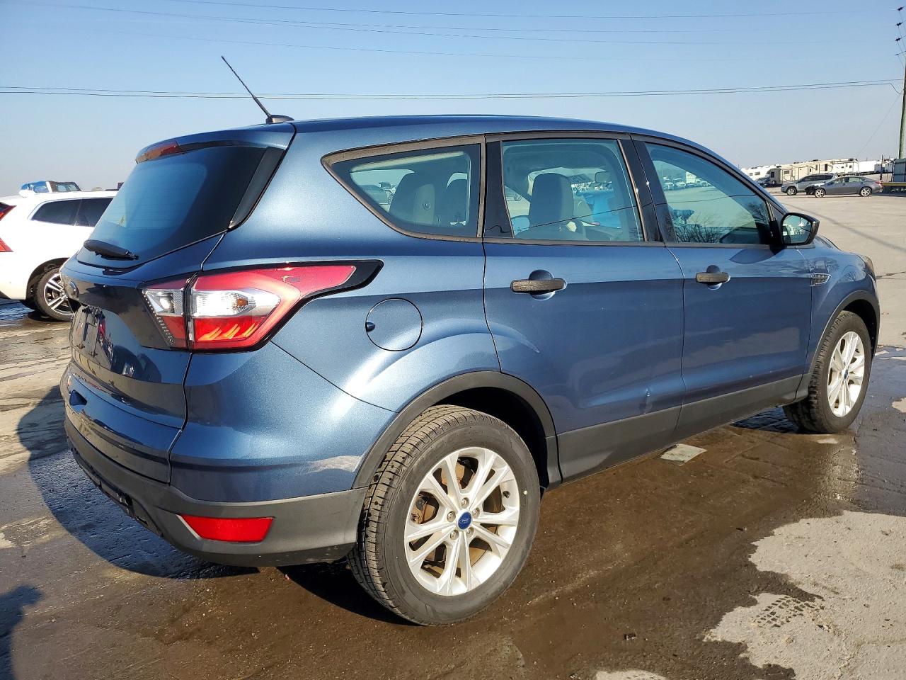 2018 FORD ESCAPE S photo 5