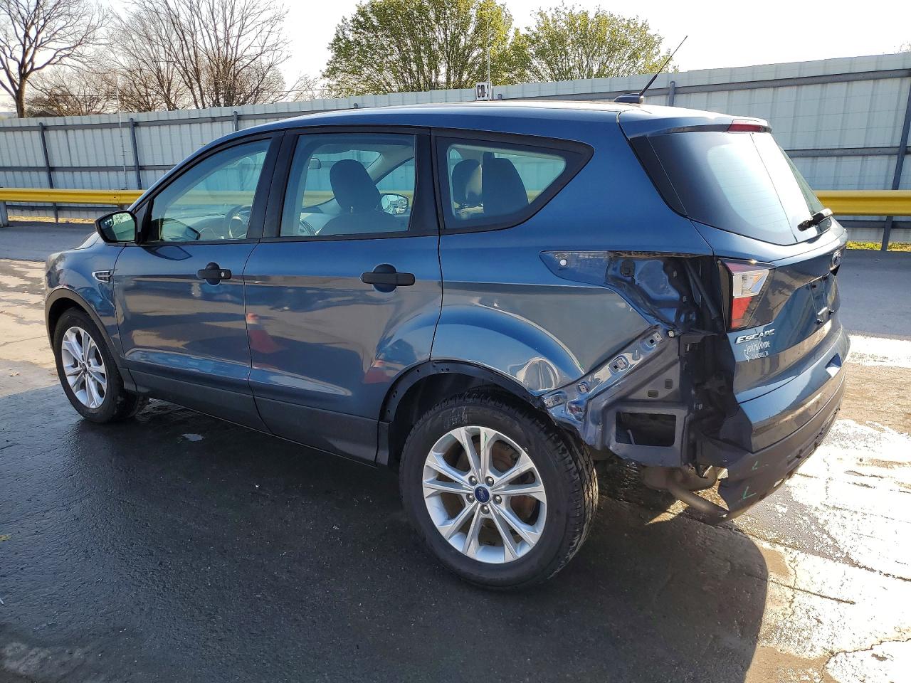 2018 FORD ESCAPE S photo 3