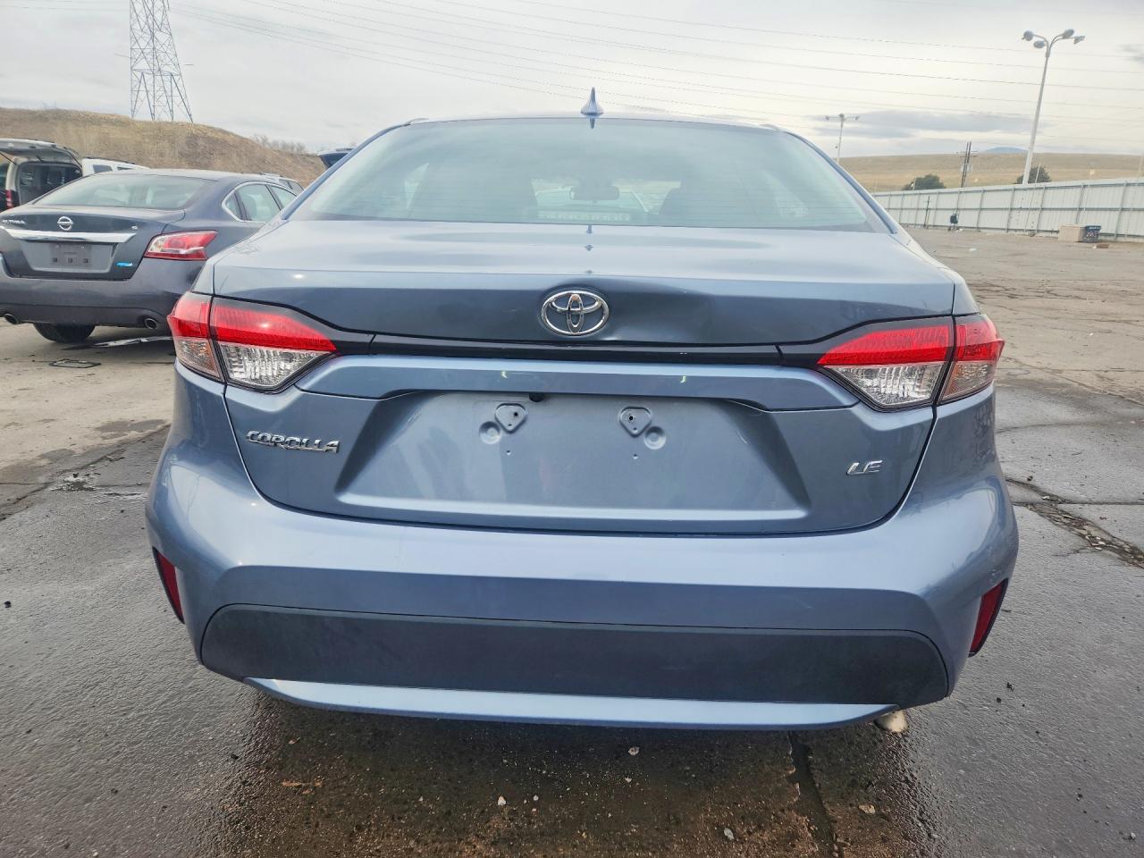 2021 TOYOTA COROLLA LE photo 6