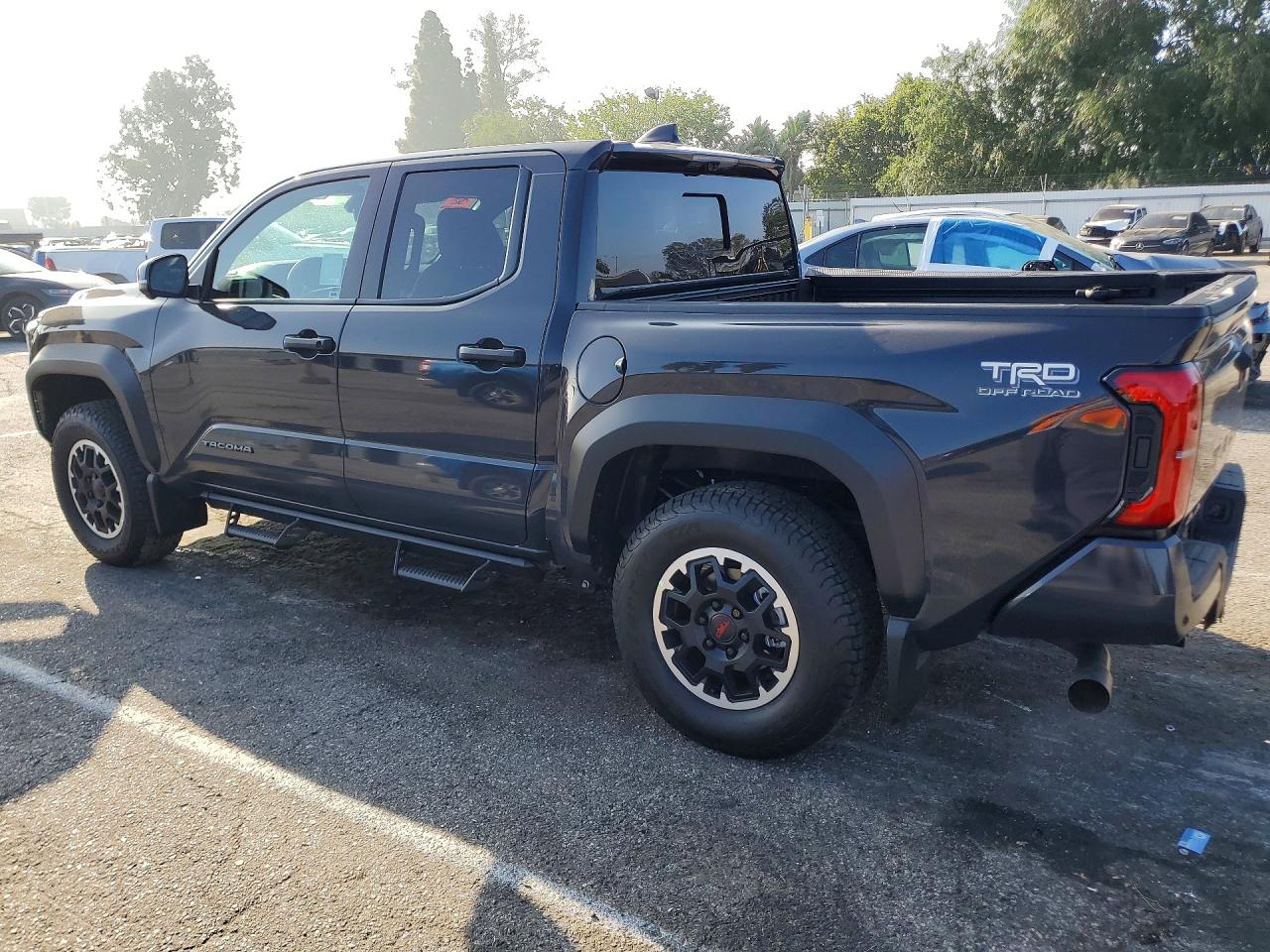 2025 TOYOTA TACOMA TRD OFF-ROAD photo 4