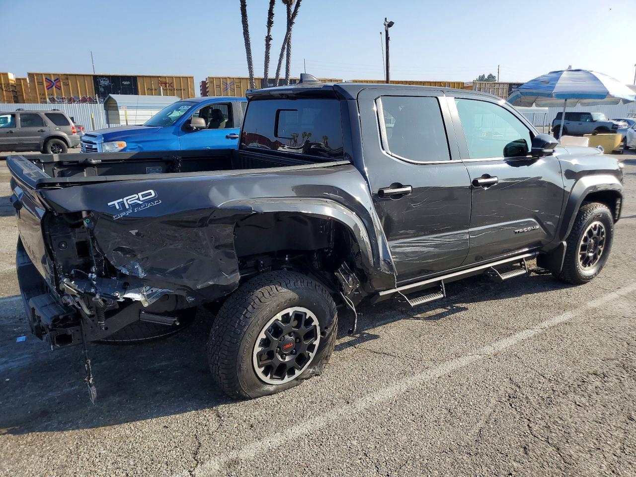 2025 TOYOTA TACOMA TRD OFF-ROAD photo 7