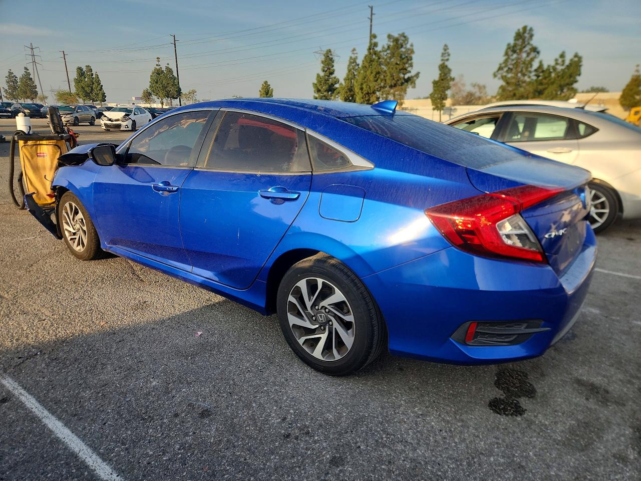 2017 HONDA CIVIC EX photo 2
