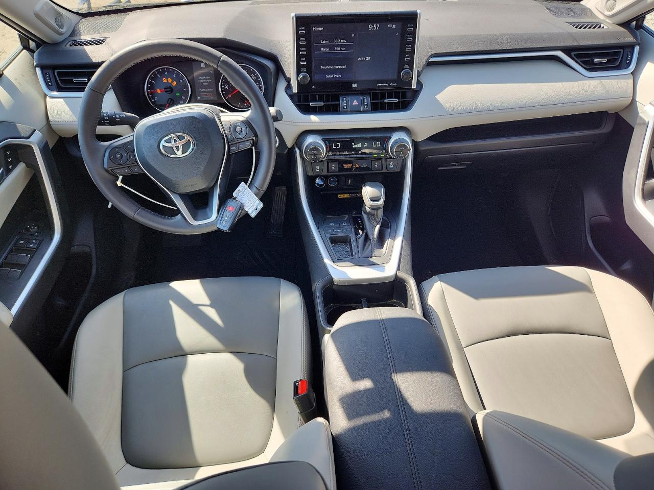 2022 TOYOTA RAV4 XLE PREMIUM photo 15