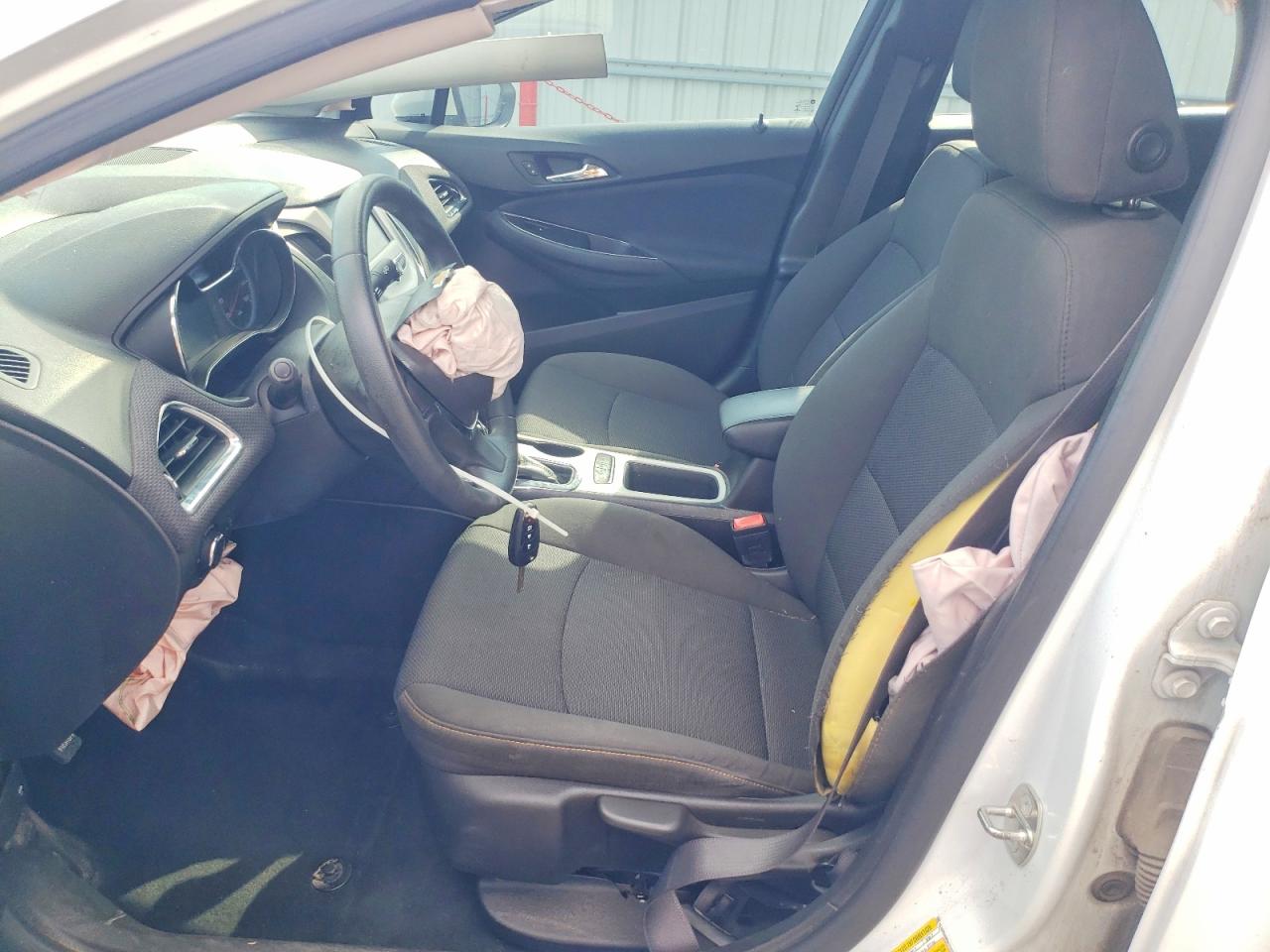 2017 CHEVROLET CRUZE LS photo 7