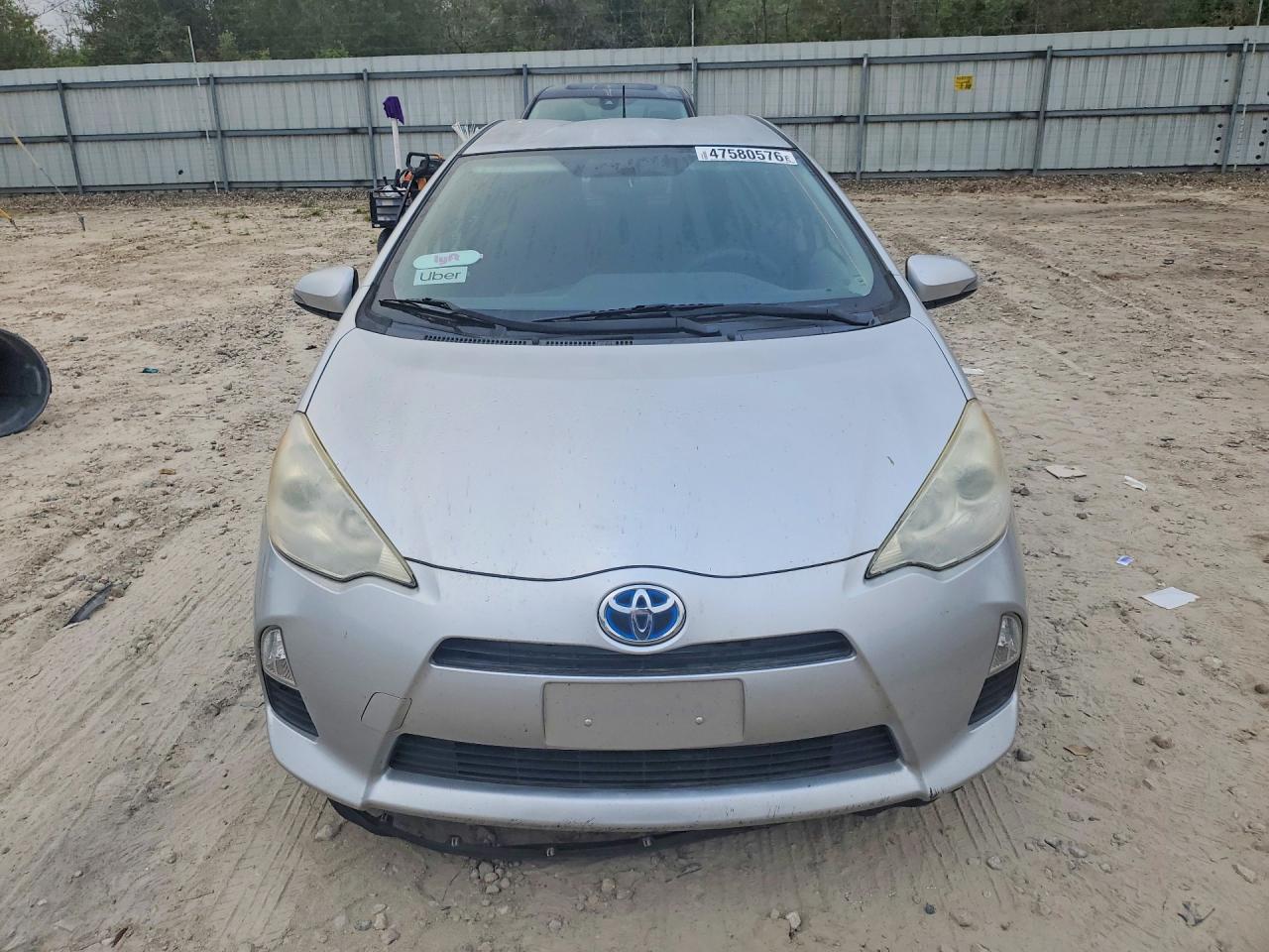2013 TOYOTA PRIUS C THREE photo 5