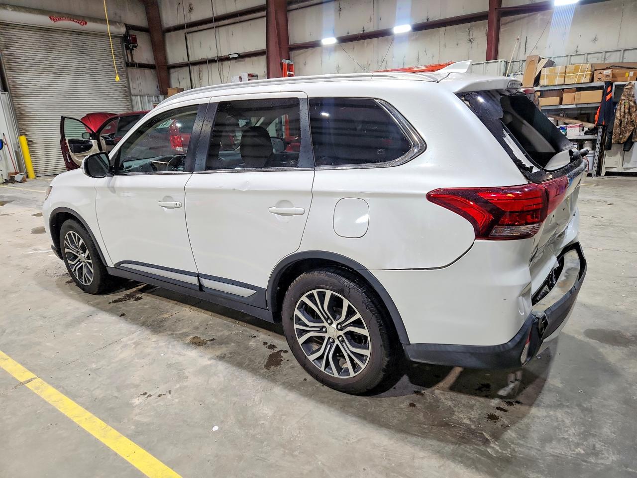 2018 MITSUBISHI OUTLANDER SE photo 3