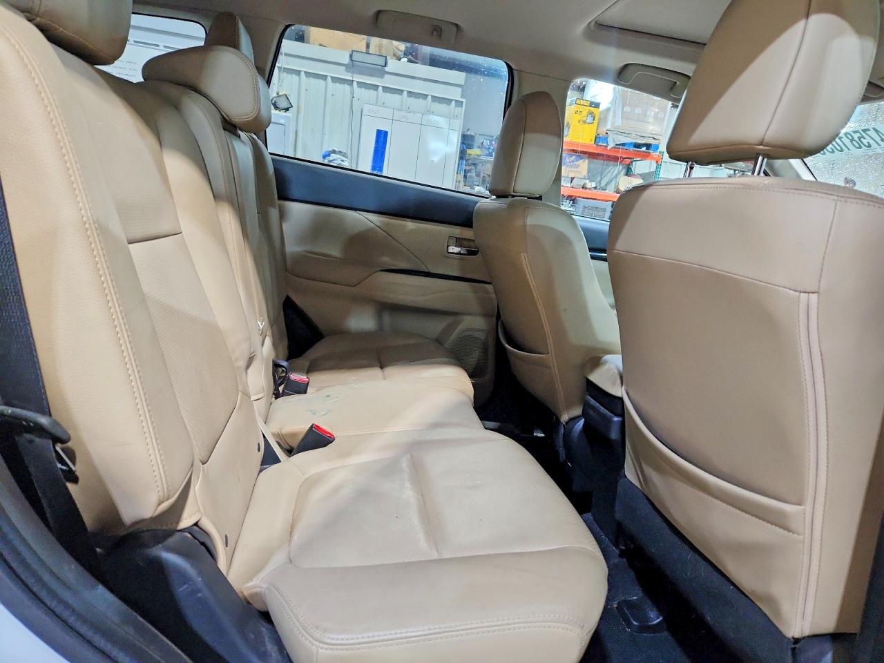 2018 MITSUBISHI OUTLANDER SE photo 21