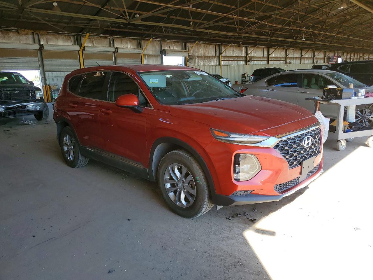 2019 HYUNDAI SANTA FE SE 2.4L photo 4