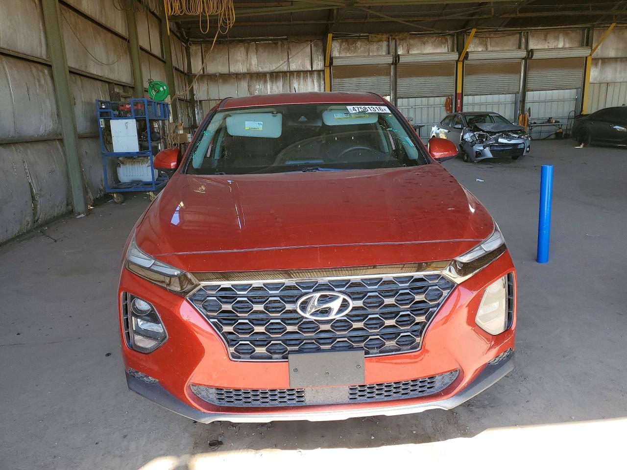 2019 HYUNDAI SANTA FE SE 2.4L photo 5