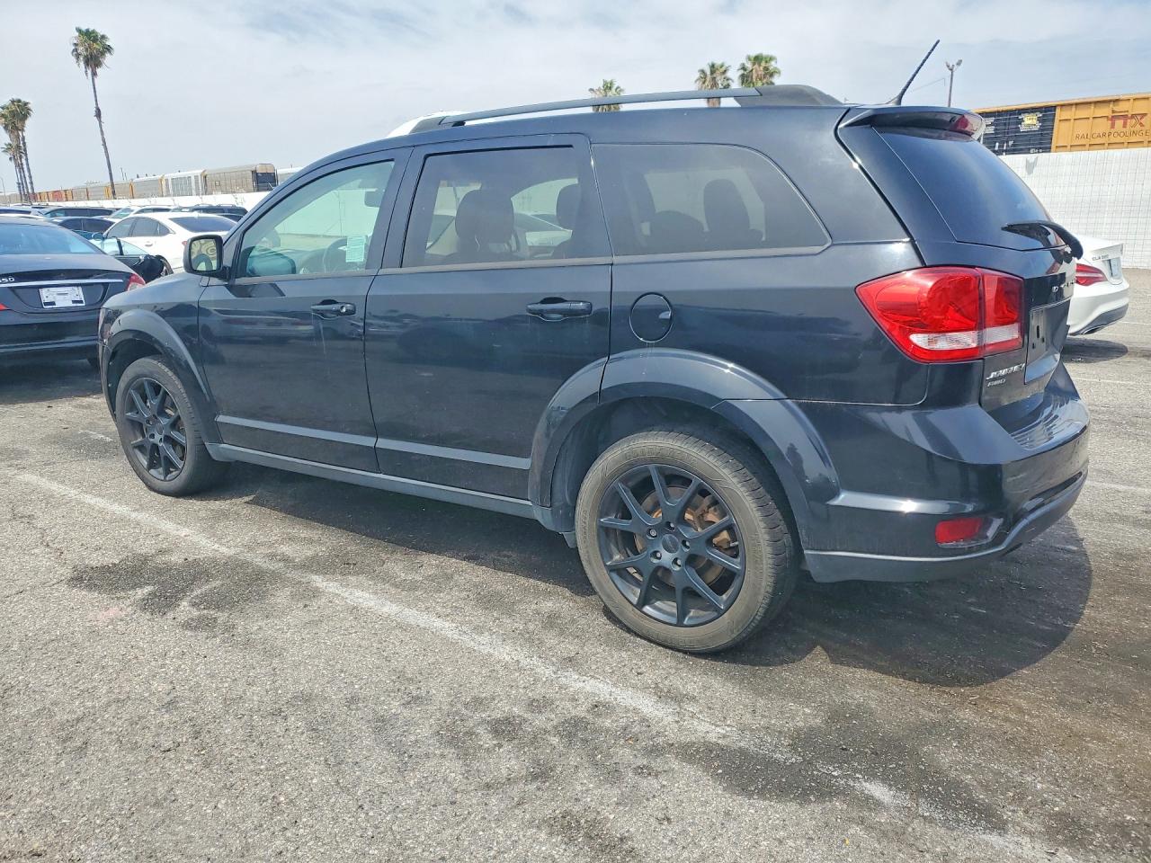 2017 DODGE JOURNEY SXT photo 3