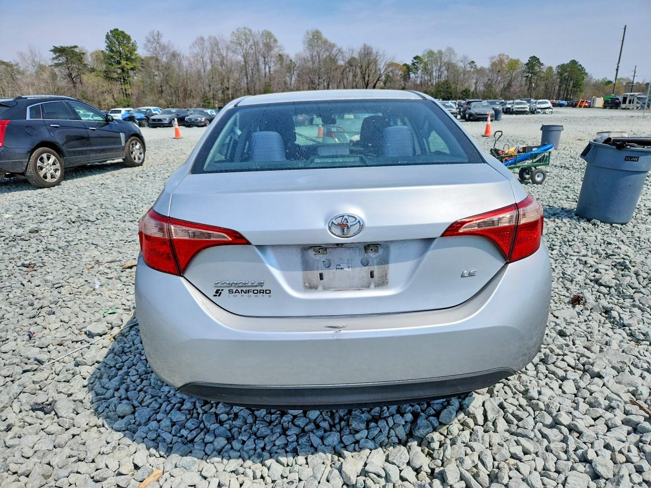 2017 TOYOTA COROLLA photo 11