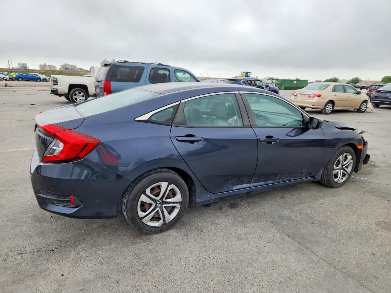 2016 HONDA CIVIC LX photo 5