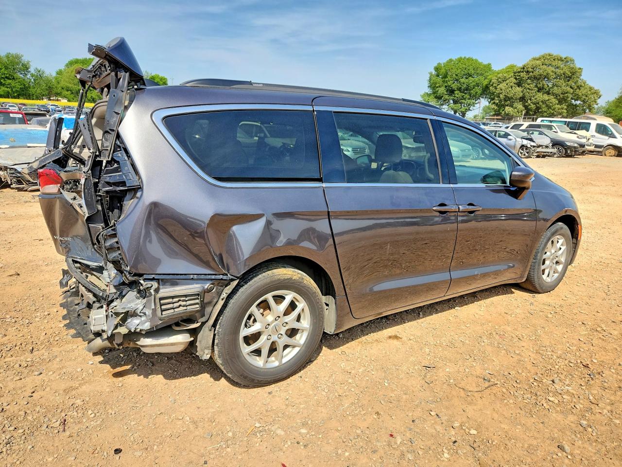 2021 CHRYSLER VOYAGER photo 5