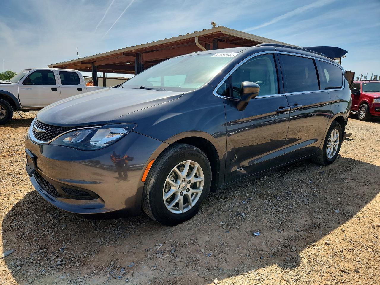 2021 CHRYSLER VOYAGER
