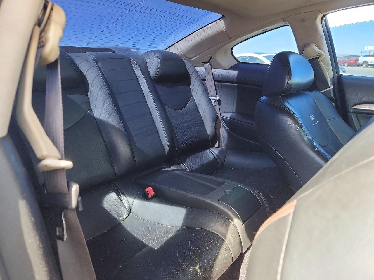 2011 INFINITI G37 COUPE BASE photo 19