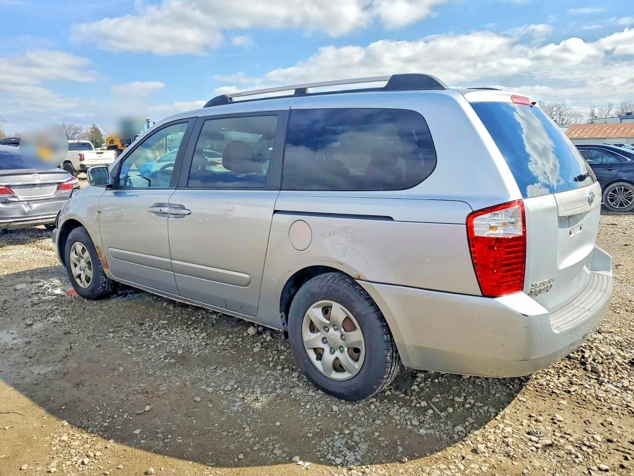 2006 KIA SEDONA LX photo 3