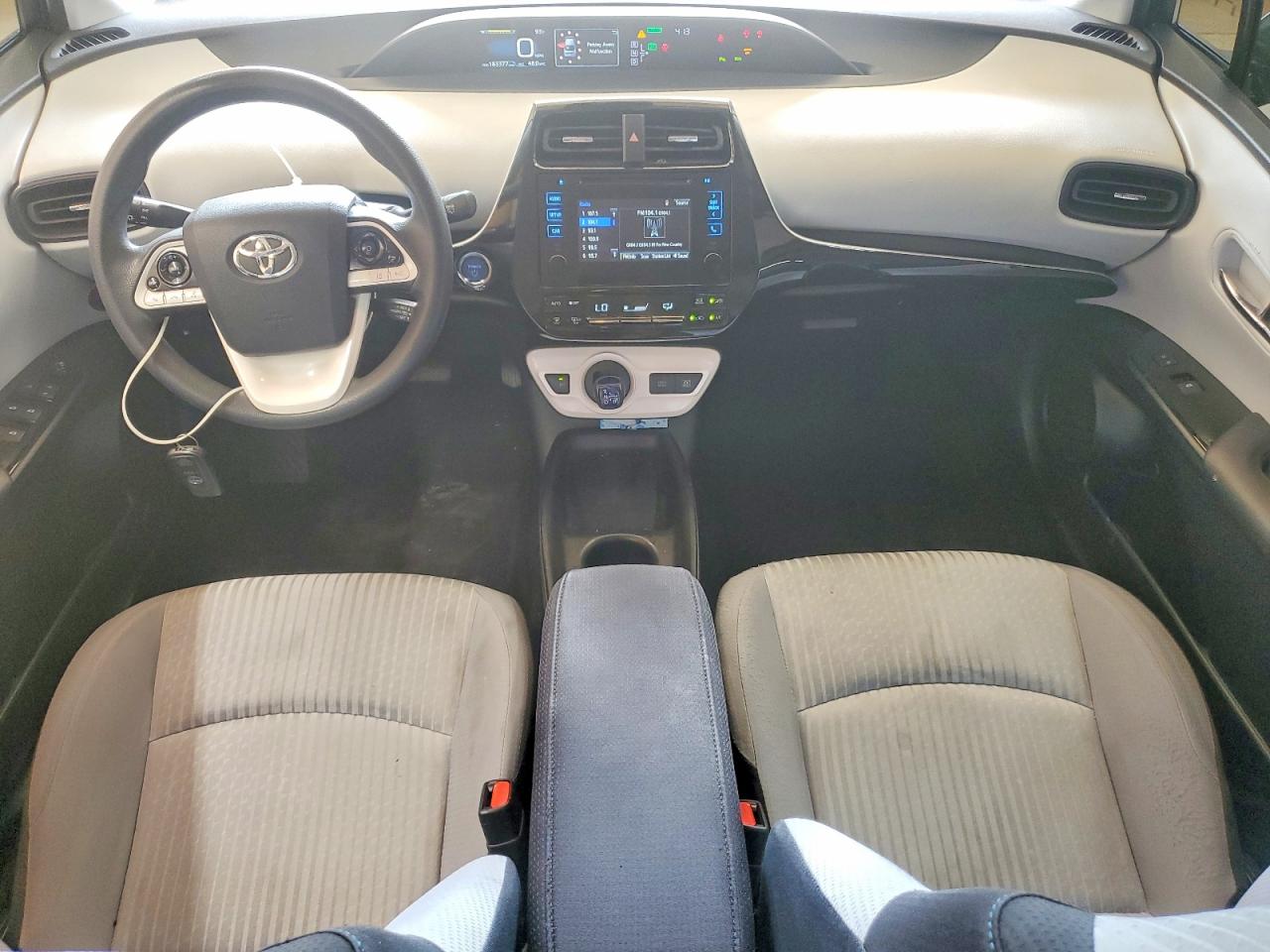 2018 TOYOTA PRIUS TWO photo 8