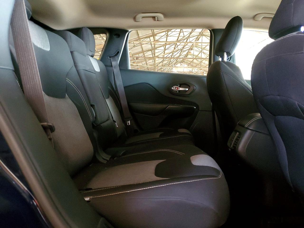 2014 JEEP CHEROKEE SPORT photo 10