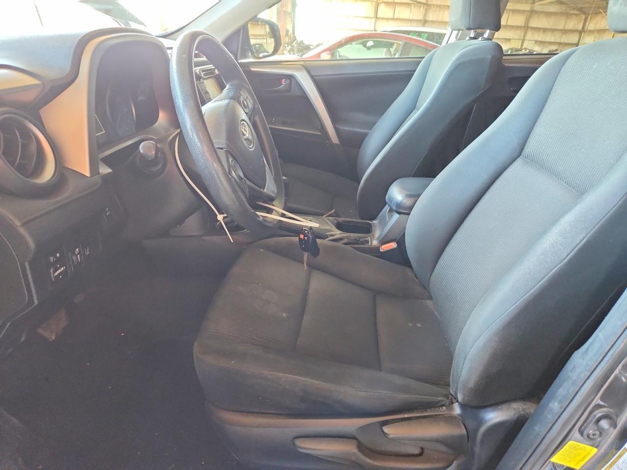 2018 TOYOTA RAV4 LE photo 13