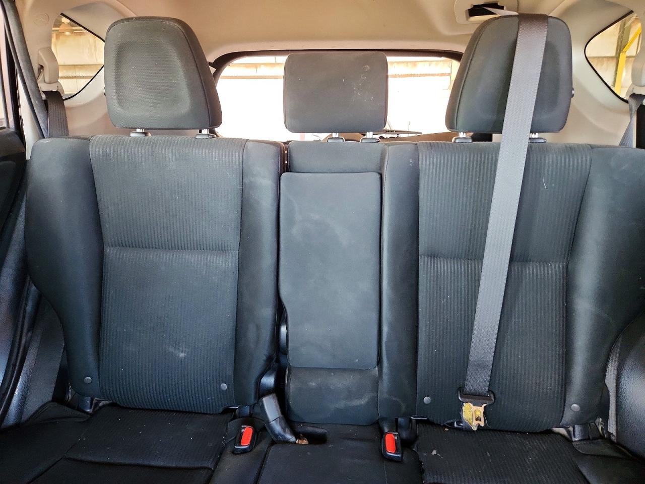 2018 TOYOTA RAV4 LE photo 19