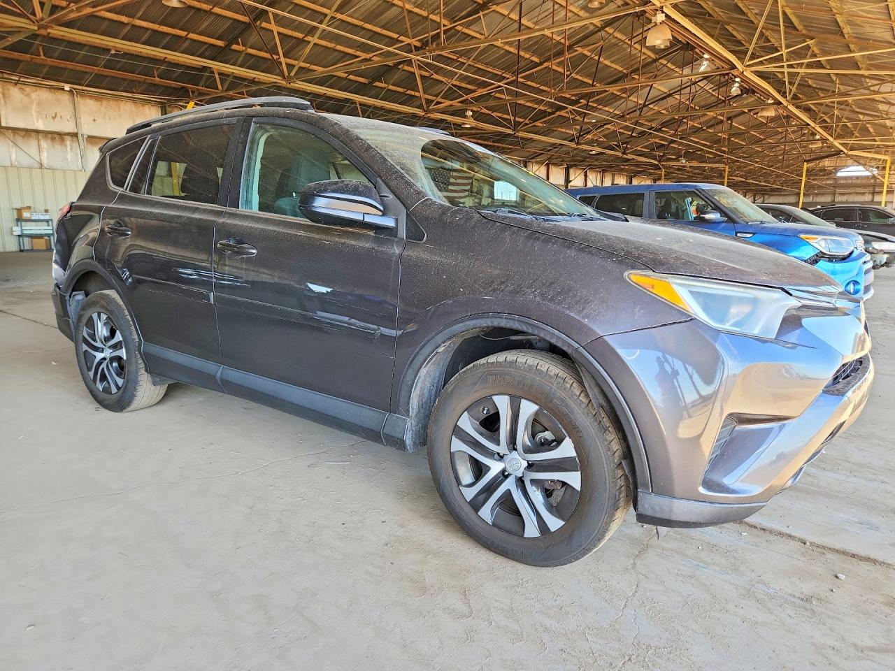 2018 TOYOTA RAV4 LE photo 7