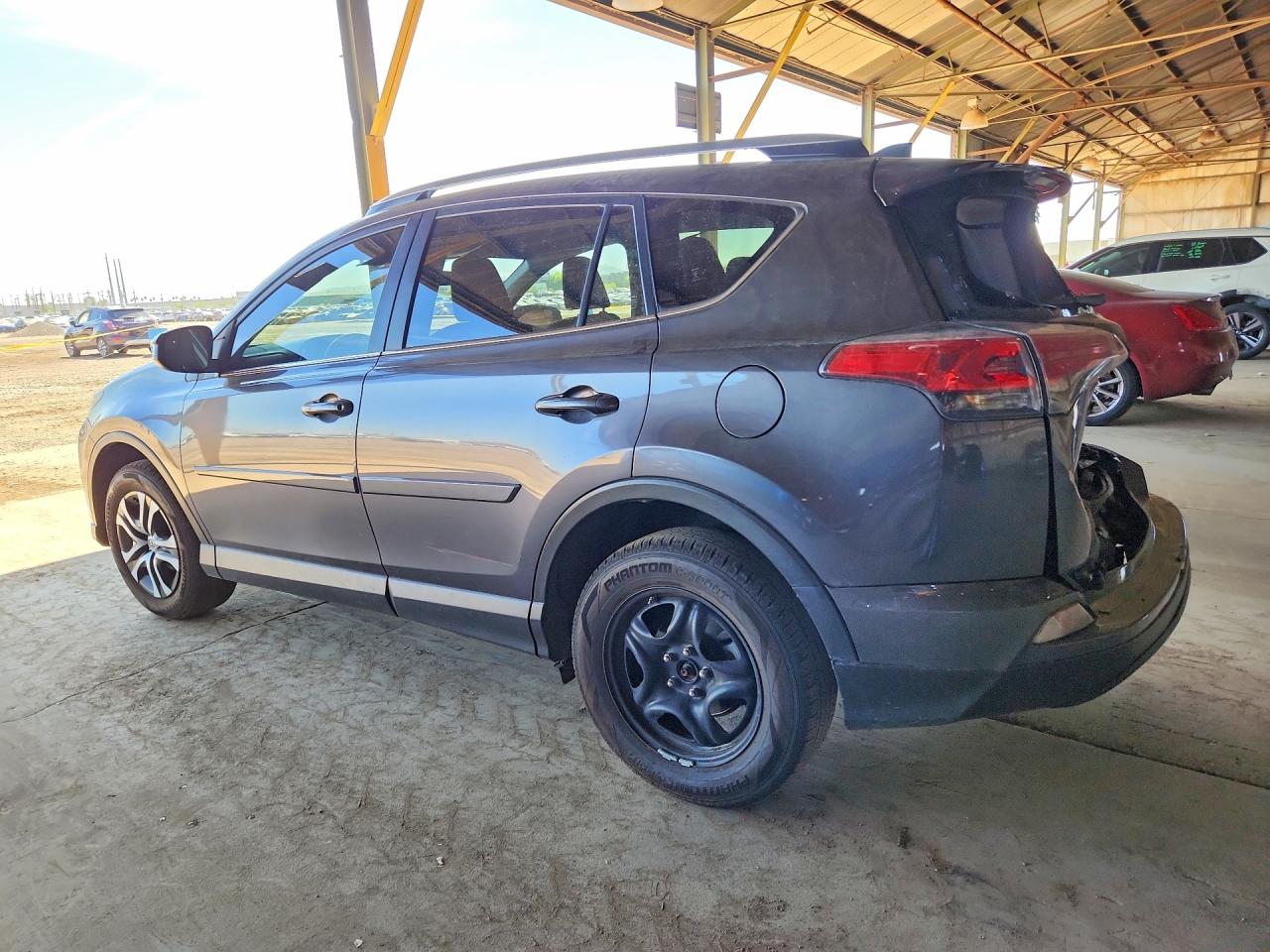 2018 TOYOTA RAV4 LE photo 3