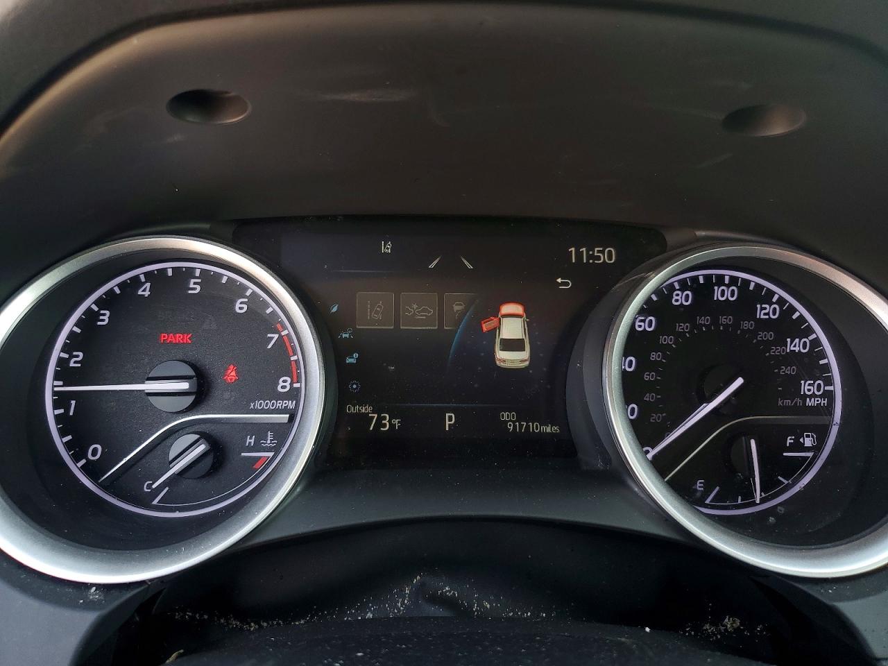 2021 TOYOTA CAMRY LE photo 25