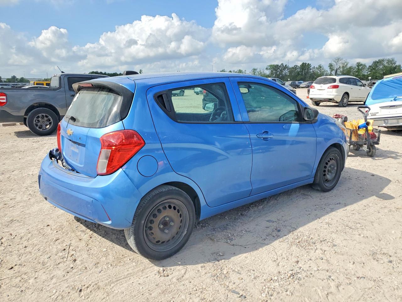 2017 CHEVROLET SPARK LS photo 5