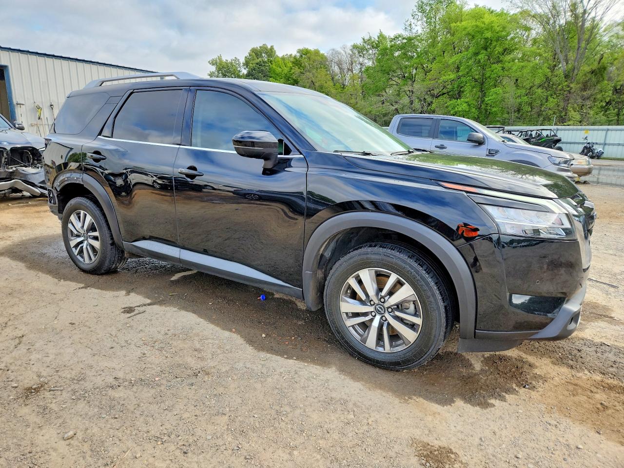 2023 NISSAN PATHFINDER SL photo 10