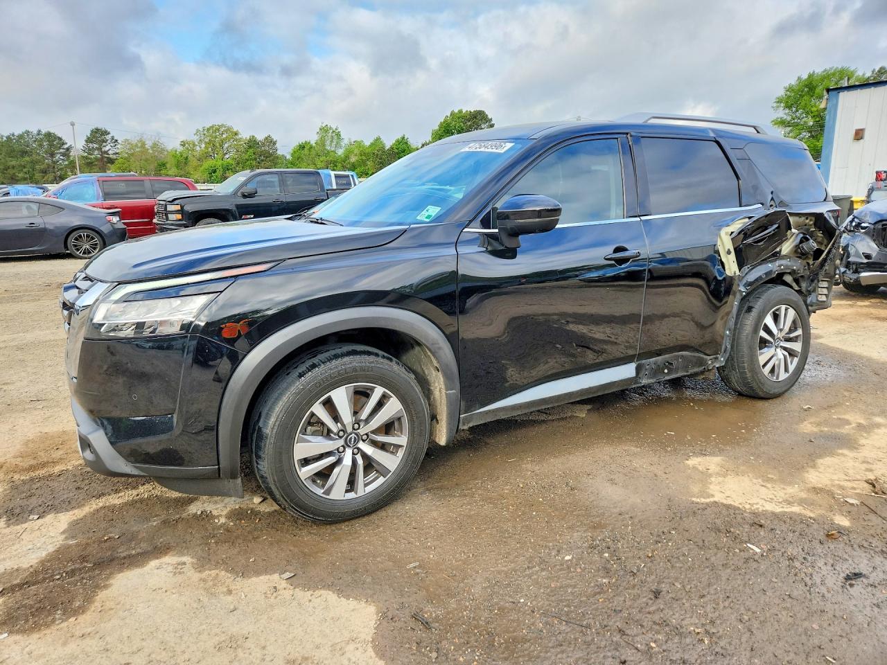2023 NISSAN PATHFINDER