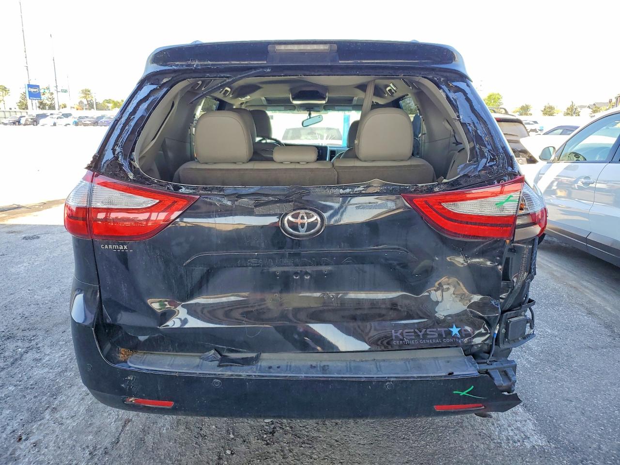 2016 TOYOTA SIENNA XLE 8-PASSENGER photo 6