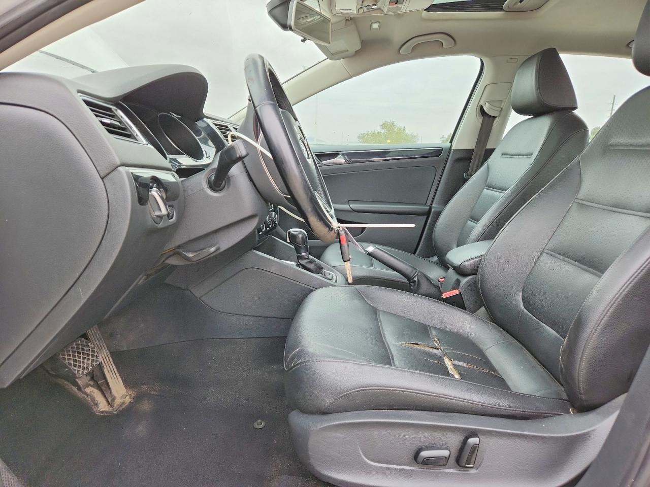 2017 VOLKSWAGEN JETTA SEL photo 19