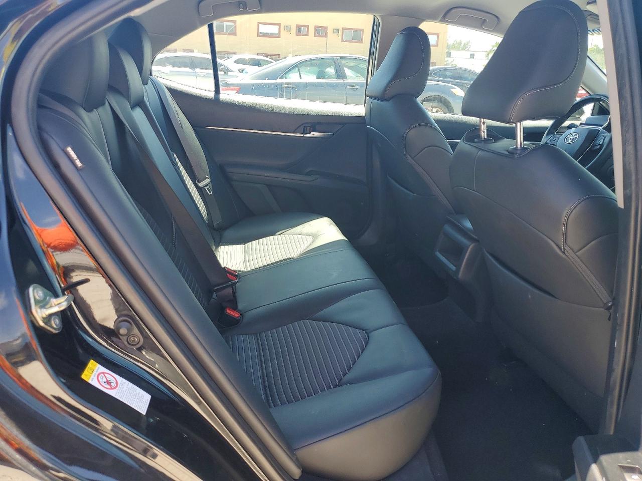 2018 TOYOTA CAMRY SE photo 28