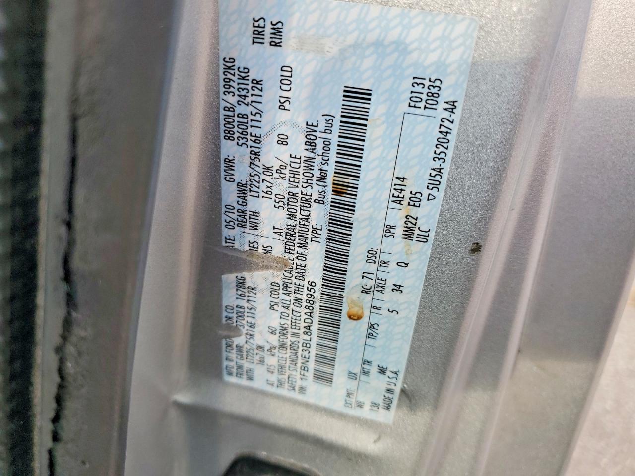 2010 FORD ECONOLINE E350 SUPER DUTY WAGON photo 25