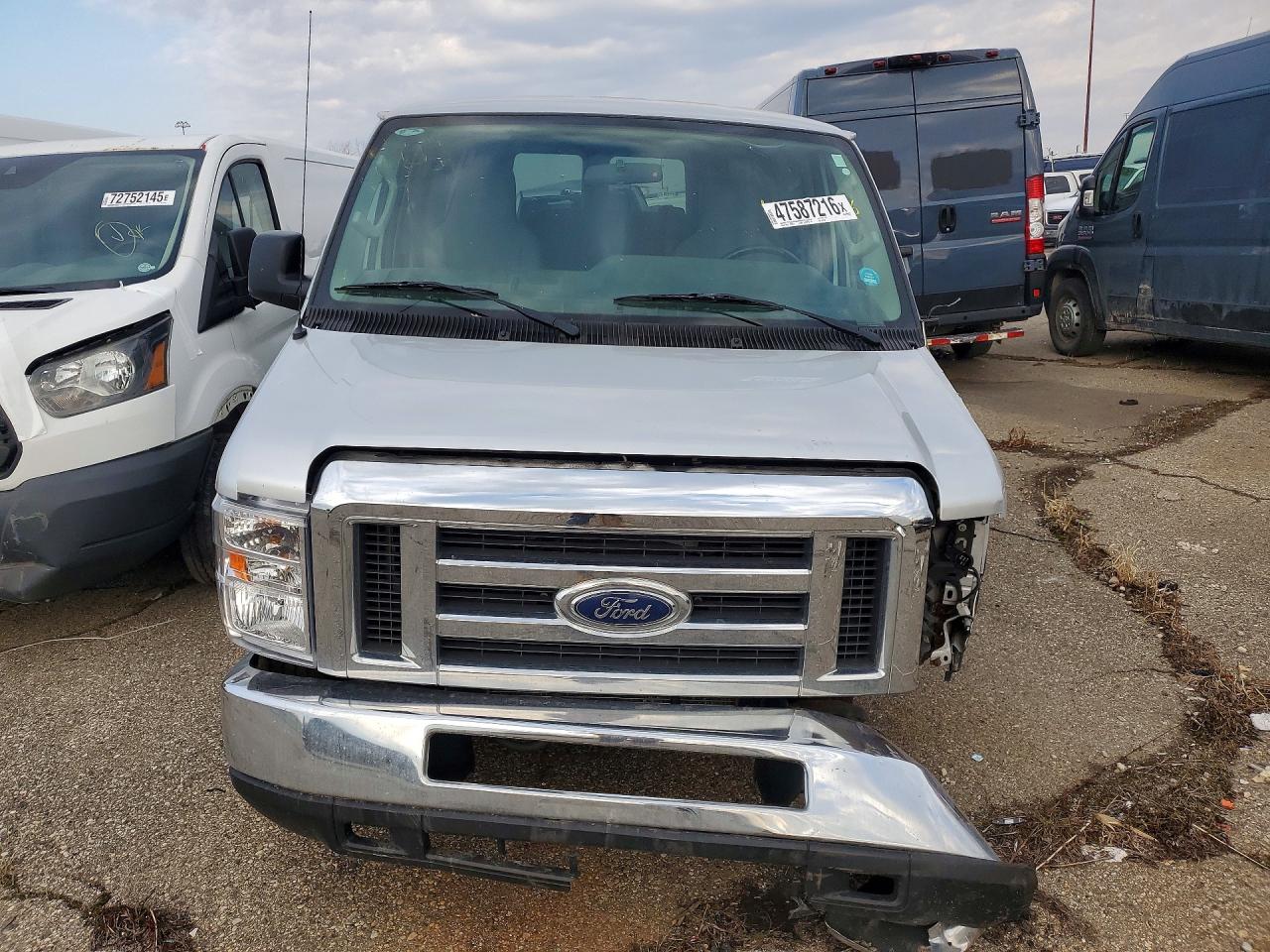 2010 FORD ECONOLINE E350 SUPER DUTY WAGON photo 9