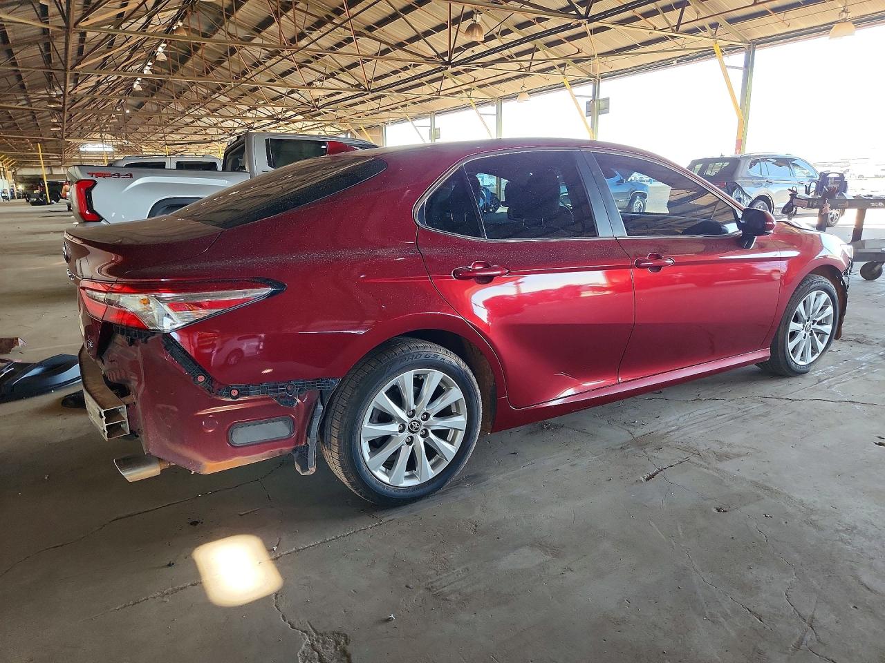 2020 TOYOTA CAMRY LE photo 7