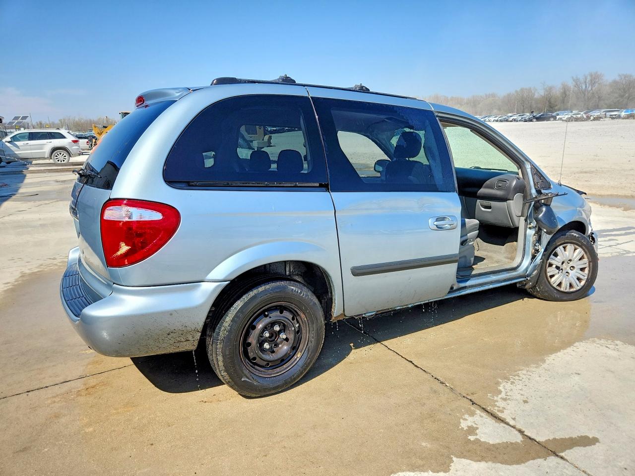 2006 CHRYSLER TOWN & COUNTRY photo 5