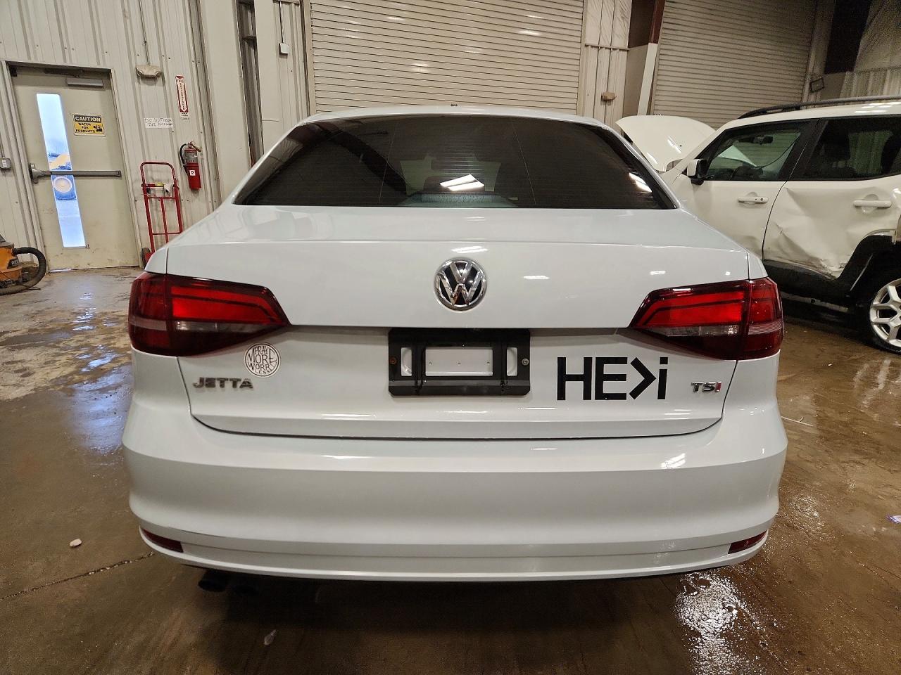 2017 VOLKSWAGEN JETTA S photo 6