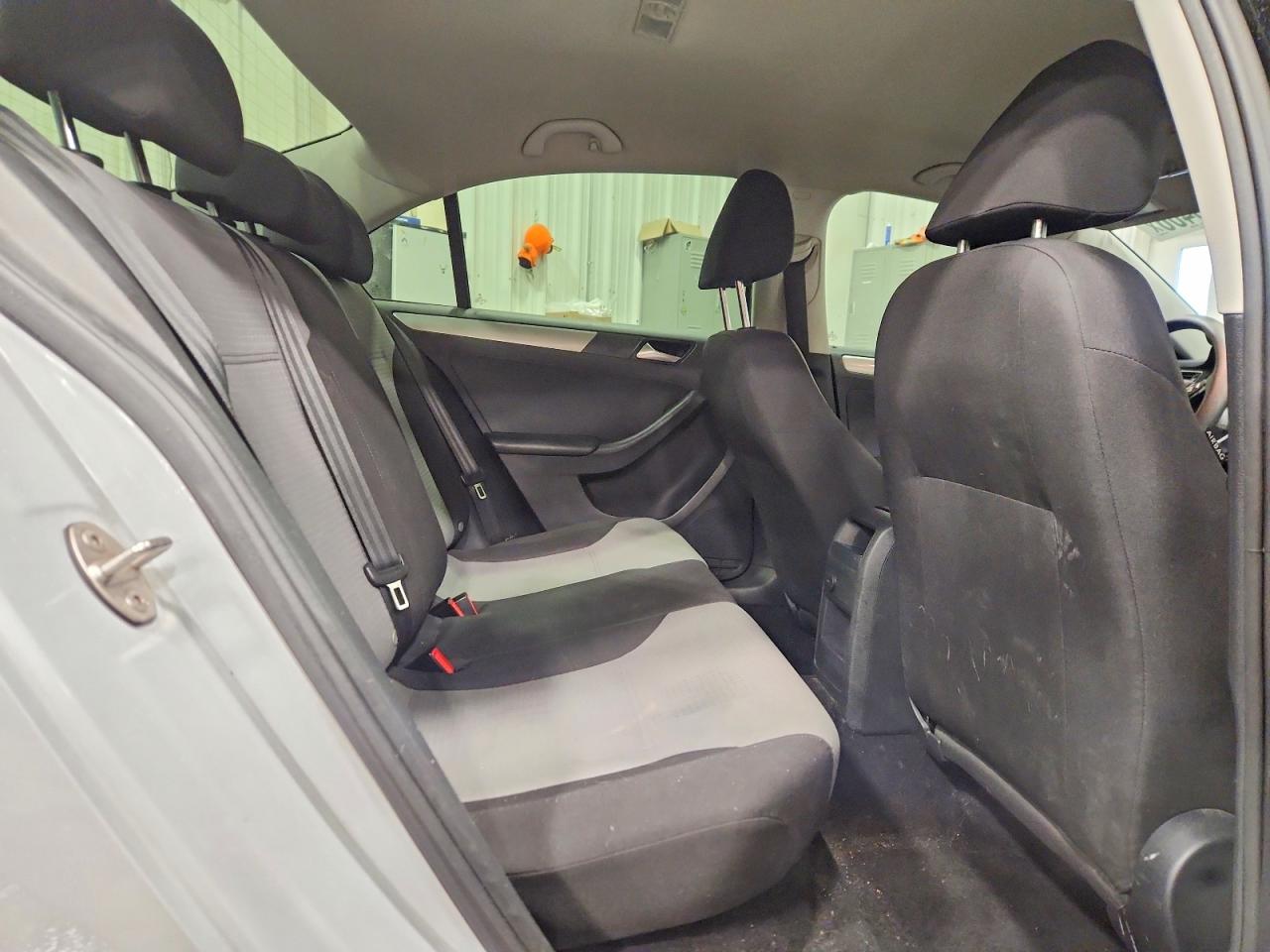 2017 VOLKSWAGEN JETTA S photo 10