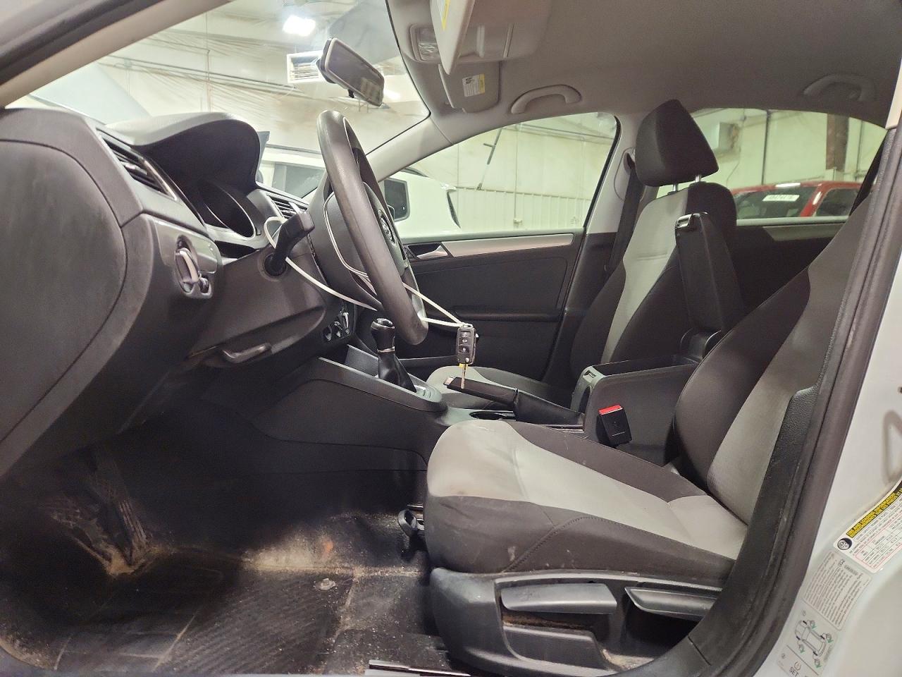 2017 VOLKSWAGEN JETTA S photo 7