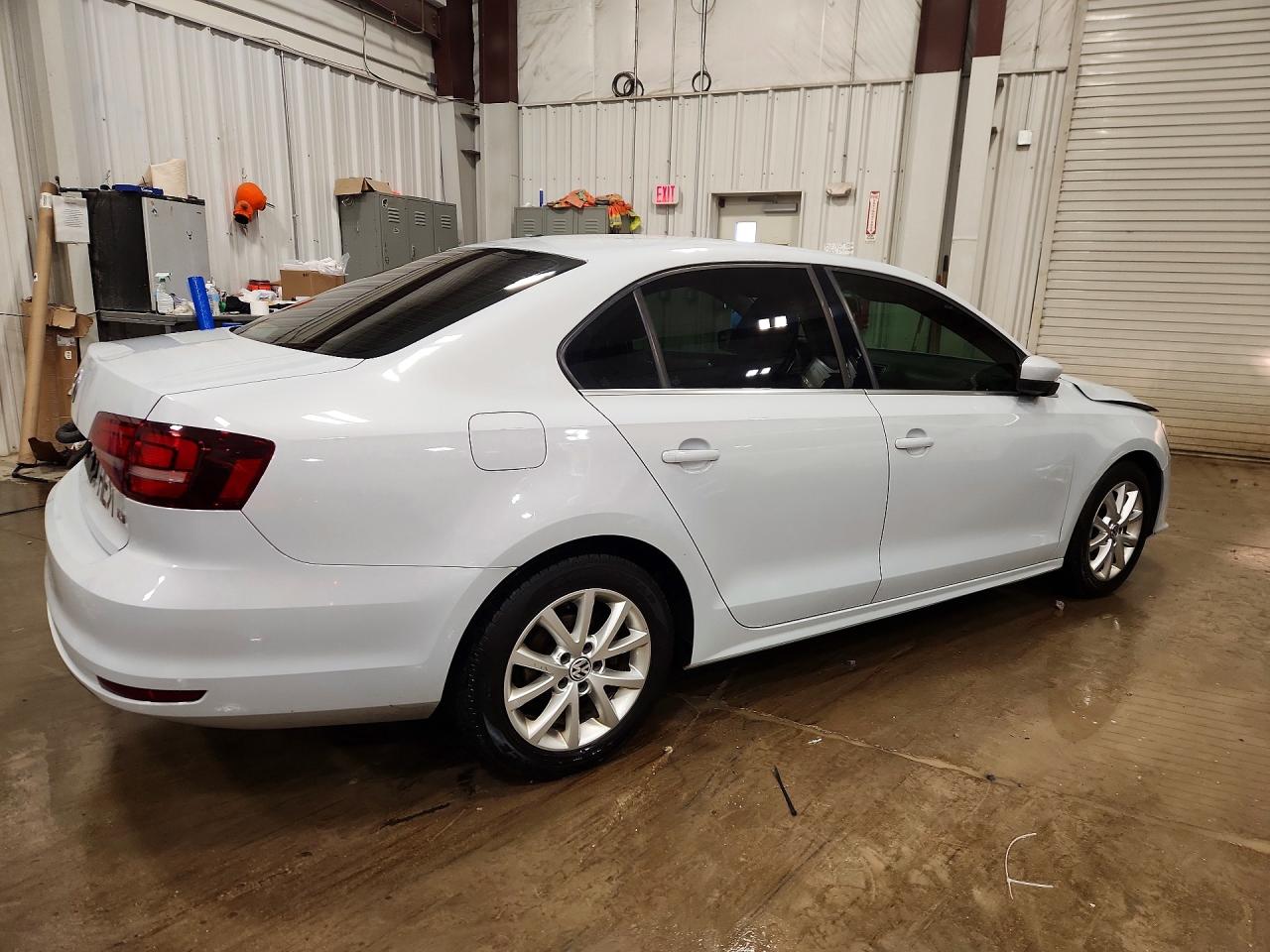 2017 VOLKSWAGEN JETTA S photo 3