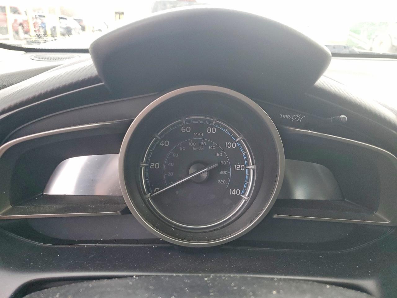 2019 TOYOTA YARIS LE photo 25