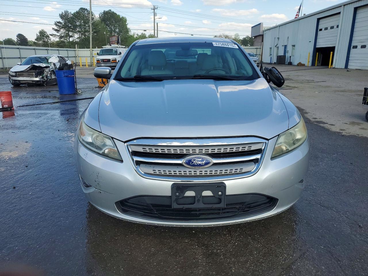 2012 FORD TAURUS SEL photo 5