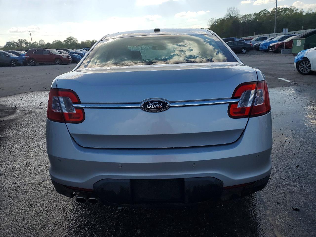 2012 FORD TAURUS SEL photo 6