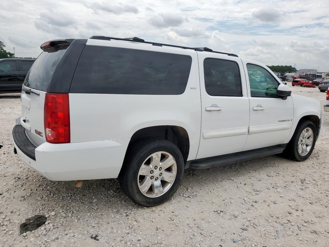 2008 GMC YUKON XL C1500 photo 7