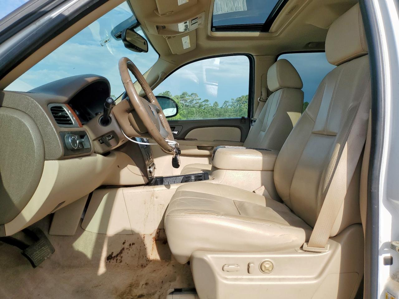 2008 GMC YUKON XL C1500 photo 19
