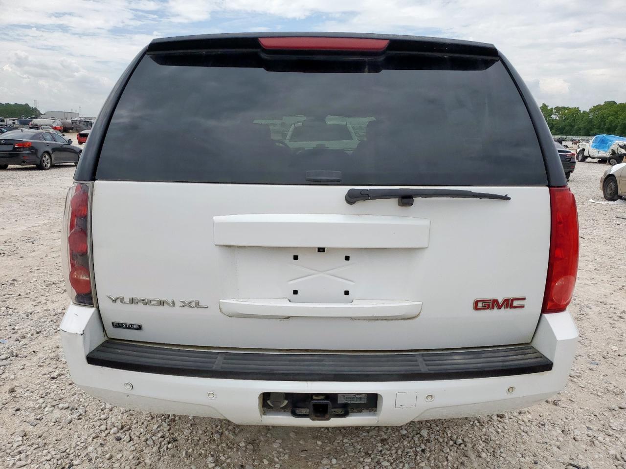 2008 GMC YUKON XL C1500 photo 16