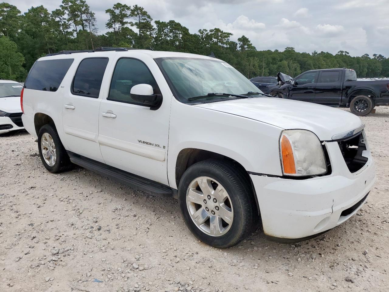 2008 GMC YUKON XL C1500 photo 10