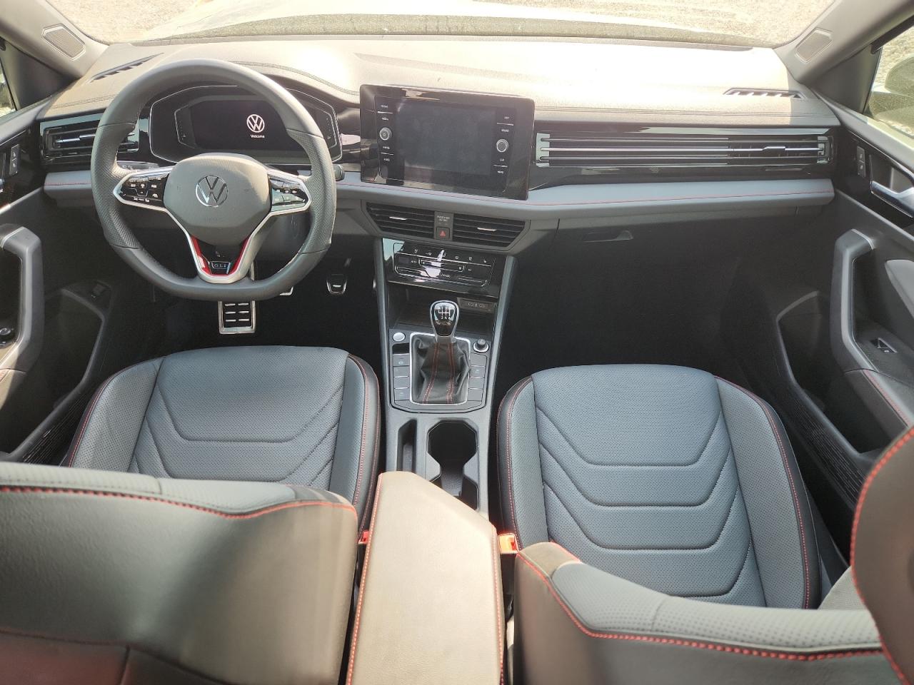 2025 VOLKSWAGEN JETTA GLI AUTOBAHN photo 22